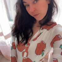 Sono disponibile per ogni tipo di incontro discreto e senza impegno 🍆🥵
Il mio Telegram: @Clara12380
Il mio numero WhatsApp: +33758081156