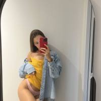 Sono una ragazza molto sensuale, dolce e coccolona, ​​con un seno enorme e un gran culo! Con me puoi davvero sentirti bene. 🍑🍦 Potrei farti una bell