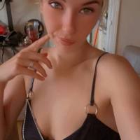 Sono disponibile per ogni tipo di incontro discreto e senza impegno 🍆🥵
Il mio Telegram: @Clara12380
Il mio numero WhatsApp: +33758081156