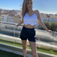 Sono disponibile per ogni tipo di incontro discreto e senza impegno 🍆🥵
Il mio Telegram: @Clara12380
Il mio numero WhatsApp: +33758081156