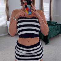 Apprezza gli uomini rispettosi e maturi, capaci di conquistare il mio cuore a letto e di regalarmi un'esperienza indimenticabile.