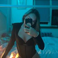 Adoro fare sesso in macchina… 😘 Ma a casa posso davvero sorprenderti. 🔥Cercami su Telegram: @Monica2it
