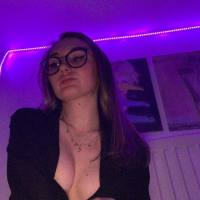 Sono Bianca, Ragazza italiana e 25 anni Sono completa.........🎀T𝓮𝓵𝓮g𝓻𝓶🎀┈➤{Bianca2it}