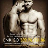 UOMO X UOMO **MASSAGGIO TANTRA NUDISTA MEDITATIVO ** DINAMICO CORPO A CORPO