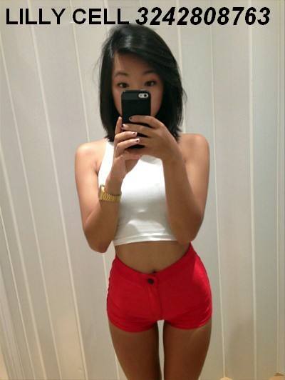 RAGAZZA  LISA GIOVANE OH 23 ANNI  SONO SIMPATICA SU IL MIO A NUCIONCIO  CISONO LE MIE FOTO CON TELEFONO SONO A RIVA DEL GARDA TN 
