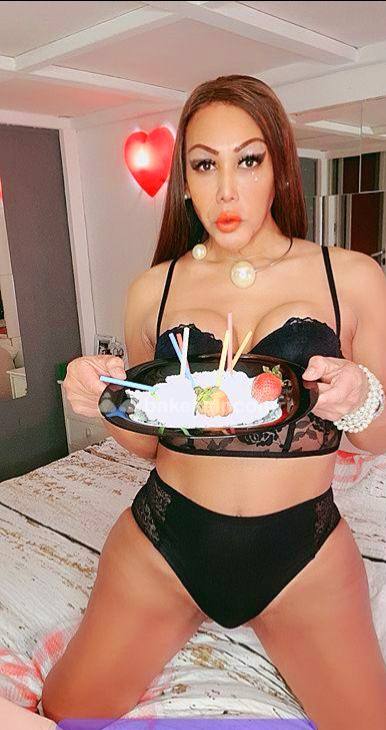 KIARITA BELLA TRANS ATT E PASS MOLTO PORKA FACCIAMO UNA BELLA SERA7A 24su24😘😘😘😘🎁🎁🎁🎉🎉🎉🎉🥳🥳🥳🥳😈😈😈😈. KIARITA