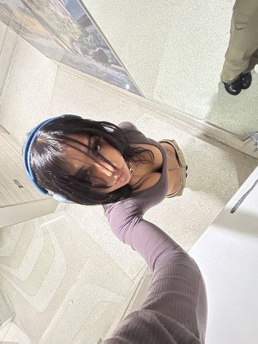 Sono una donna single disponibile per una rapporto sessuale ma è pagamento quindi sei interessato