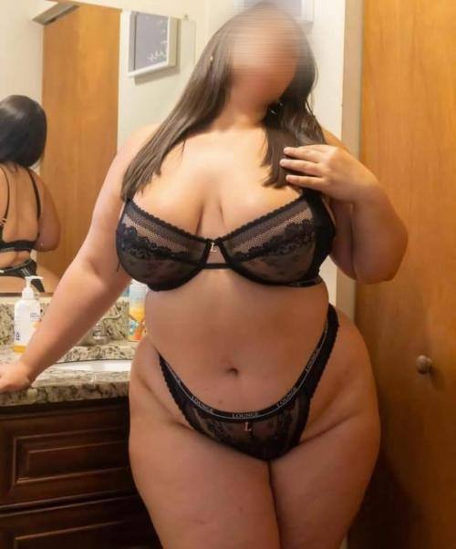 CONEGLIANO NICOLE LA MILF COLOMBIANA COCCOLONA VERA PORCELLINA