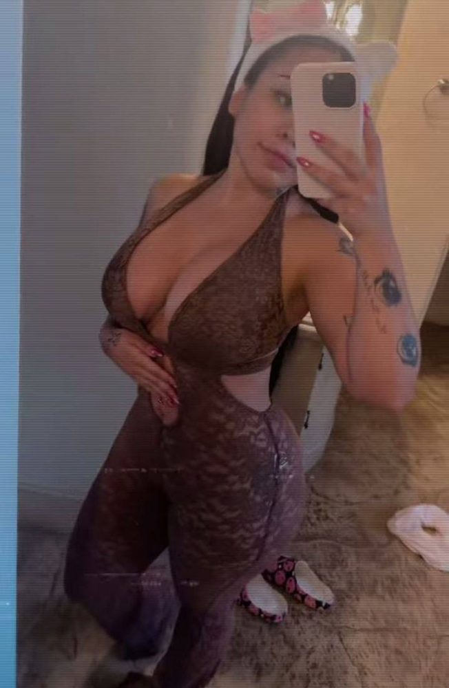 Vieni a scoprire i tuoi piaceri sessuali scrivendemi su telegramma 😘👉 @HOSANA18 👈