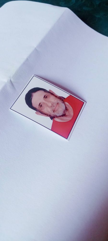 Pensionato singolo alto 175 cm. Peso 77kg.capelli neri occhi verdi con 18 cm grosso cazzo mi sveglio sempre pronto cerco per un paio di volte la setti
