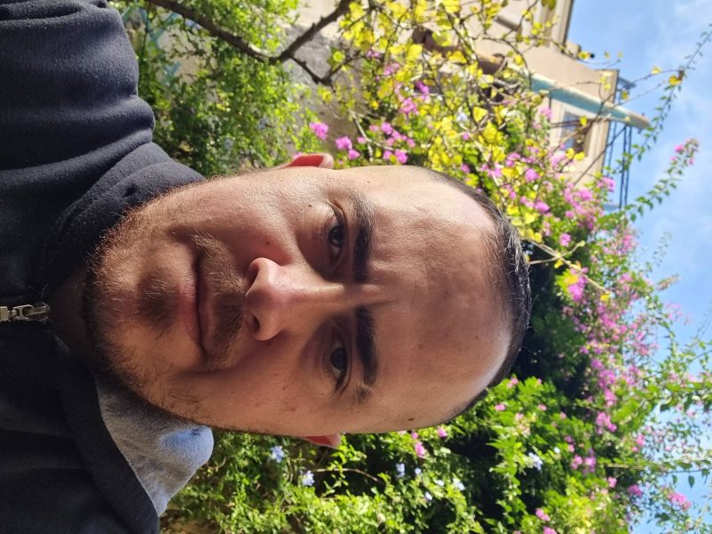 Ciao mi chiamo Achille ho 25 cerco una relazione seria 