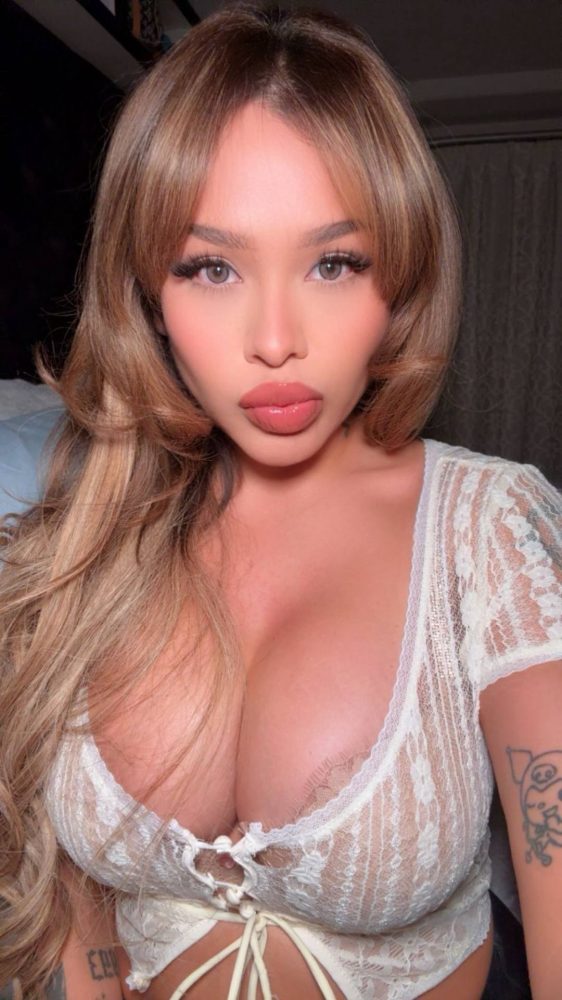 🍑🌹Sono disponibile per un po' di divertimento malizioso 🍑