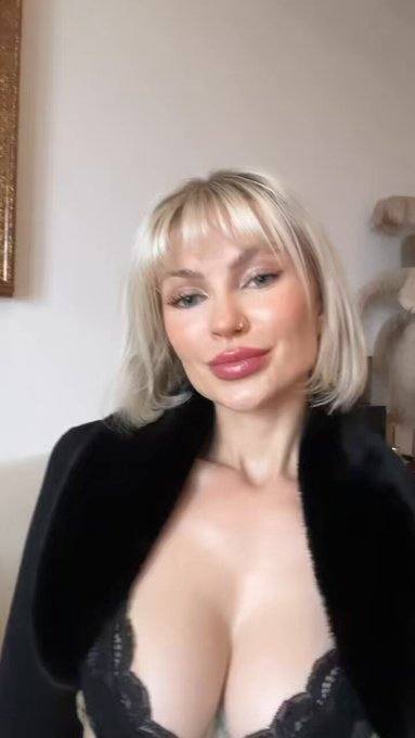 Sono disponibile. Una donna bella e romantica, pronta a tutto. Ecco il mio Telegram: @Melodouce