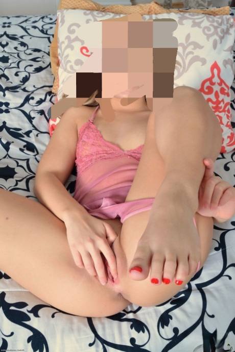 Lei di coppia 28 enne  vorrebbe conoscere un maturo sopra I 40 anni e farsi scopare al naturale con un regalo sopra I 400
SOLO PER OSPITALE  .. O BB .