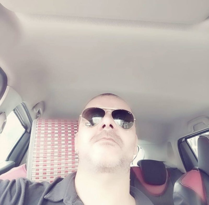 Cerco super dotato, per sesso, niente storia seria