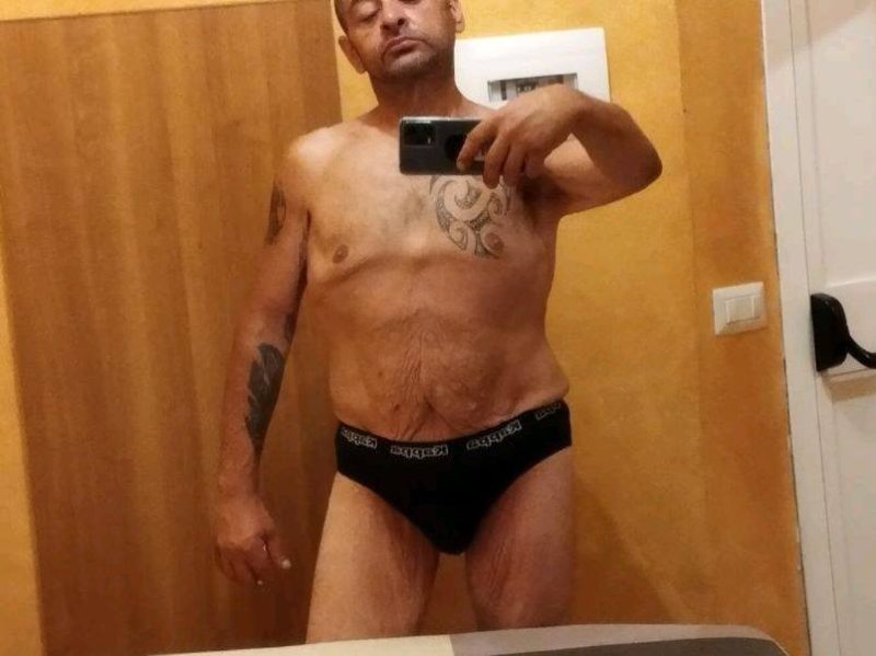 Ospitalità a donna o coppie porke che amano orale sex 