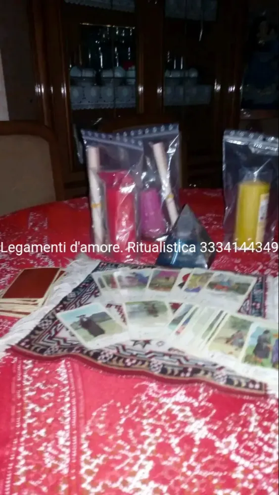 Roberta cartomante sensitiva ritualista seria