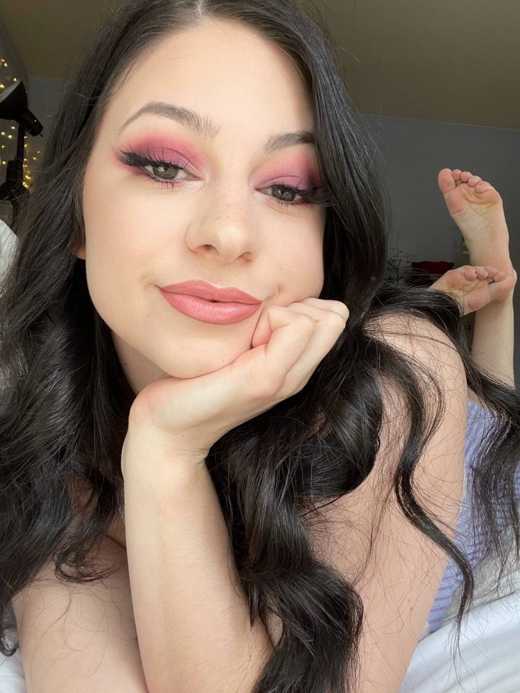 Sono una donna disponibile per le tue esigenze sessuali 