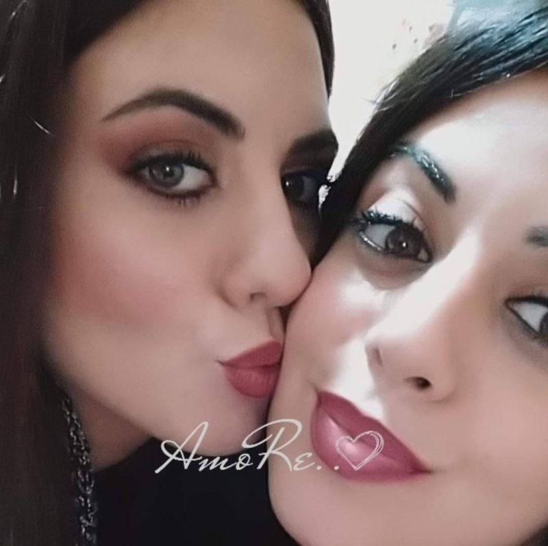 Sono Lisa Micheli succhio cazzi grandi su Milano e dintorni voglio essere trapanata in tutti i modi , Scrivetemi porci