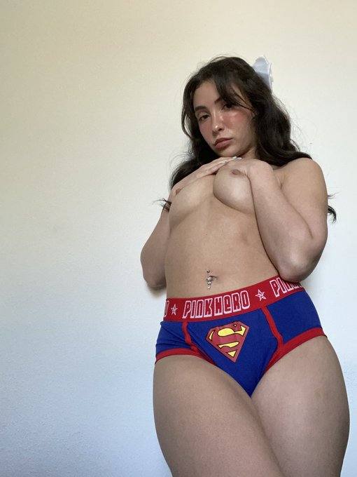 Mi chiamo Alicia e sono disponibile per incontri sessuali a pagamento. Offro tutti i servizi relativi al sesso a pagamento. Il mio Telegram @Alic545u