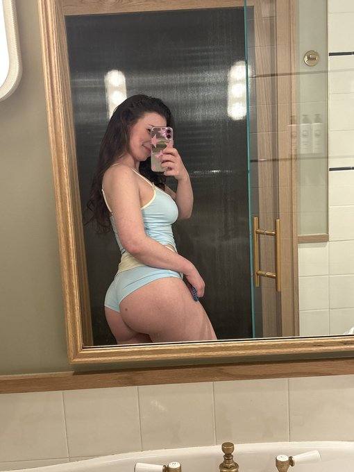 Massaggio fantastico! Sono molto erotica, goditi il ​​momento senza limiti per tutto il giorno.