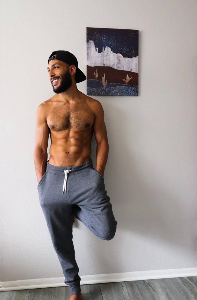 Vibo Valentia dotato escort e massaggiatore 🌈💦