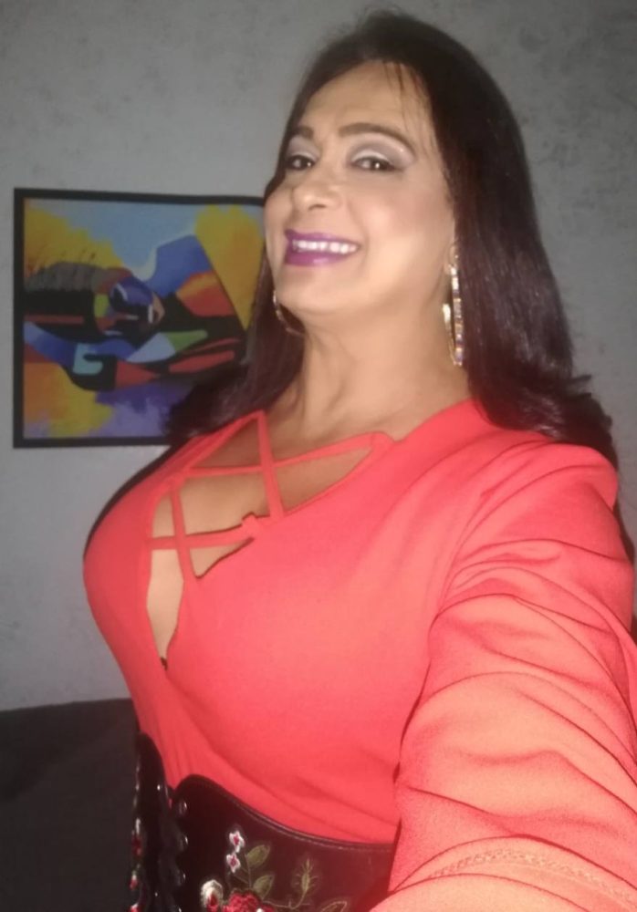Transgressivamente_-_Massaggiatrice_*_MIRANDA_*_Esperta_-_TranSex_-_Qualificata_-_Roma