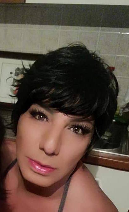 Debrajj nuovissima travestita a Seregno 