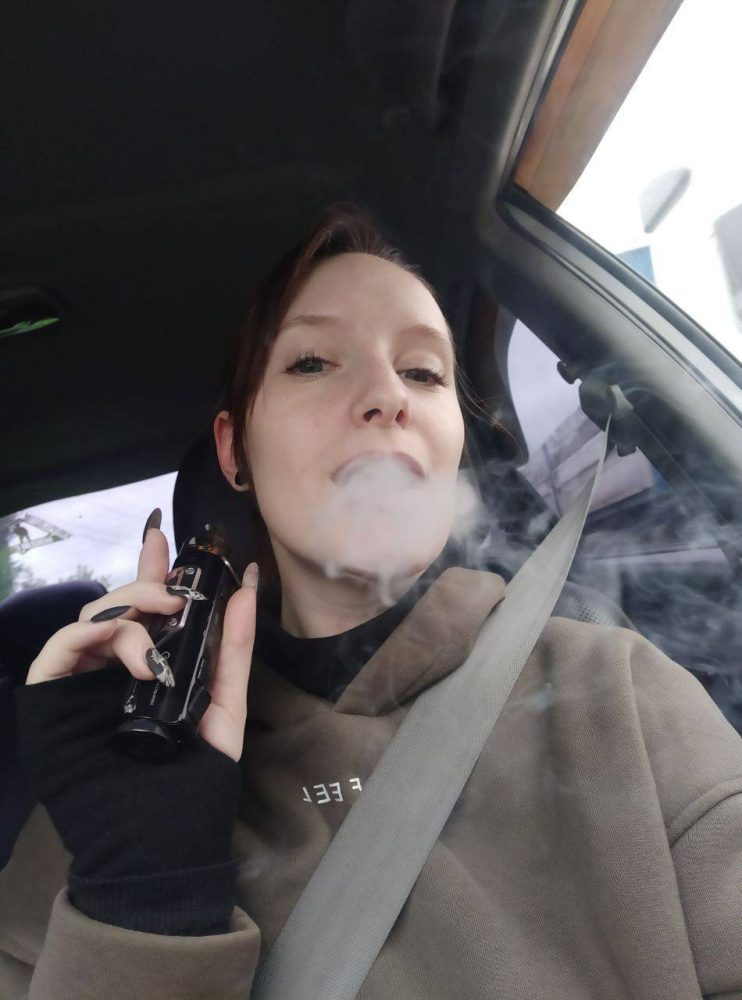 Jeune escorte disponible pour des rencontres plans cul.