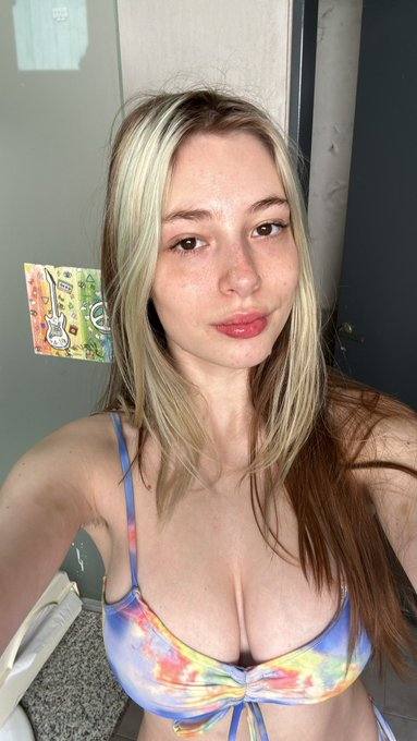 DONNA SINGLE EROTICA DISPONIBILE PER UNA INCONTRO SERIA 