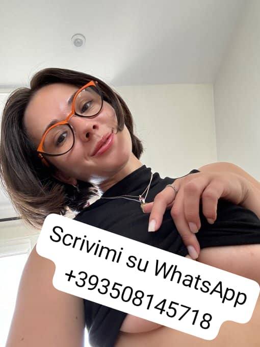 Sono disponibile per un buon piano di massaggi e altri 