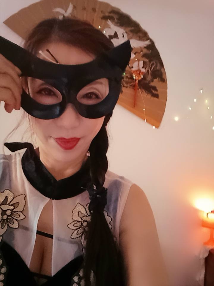 Ragazza.orientale..bella.dolce.eriservata.esperta..dimassiggi.epiacere..........foto.reali