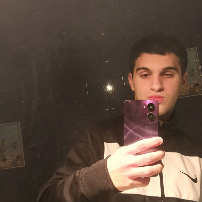 ragazzi offre sesso
