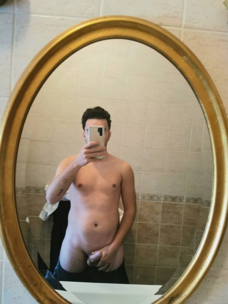 Cerco donna per prima esperienza di sesso 