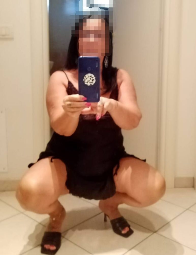 BELLA CASALINGA MATURA VERA MILF 