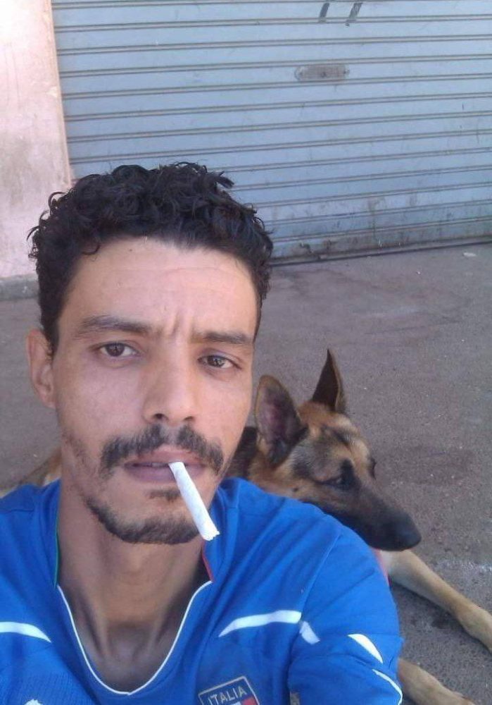 Sono gay appena dichiarato scrivetemi su facebook moulay cicko aziz o Instagram moulaycicko