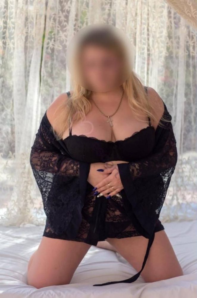 Ti piace chiamare erotiche? Contattami di faccio vedere un esperienza vibrante e indimenticabile....