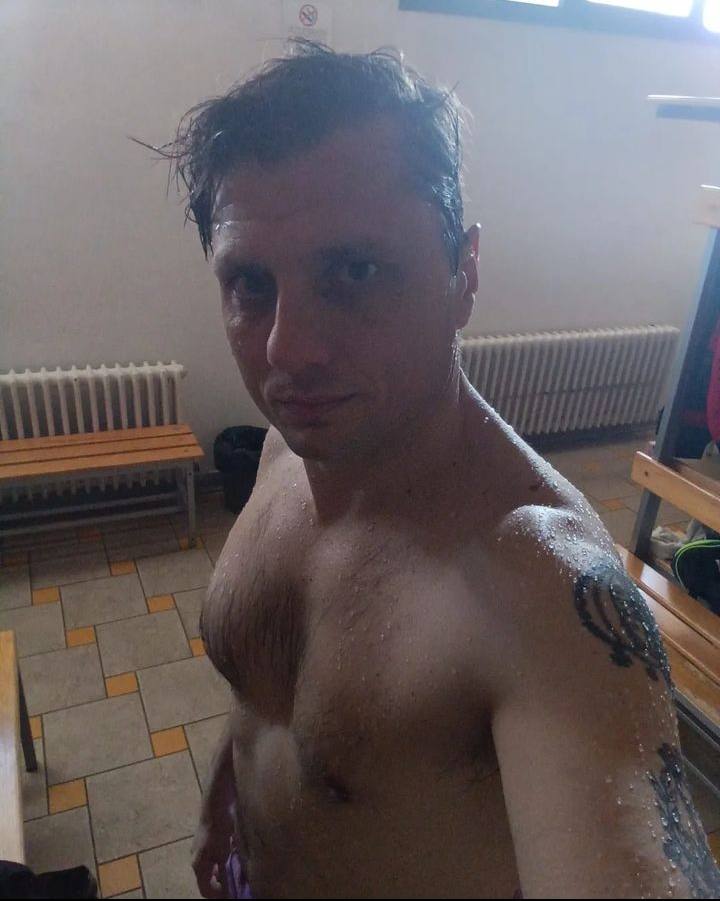 Uomo Attivo a disposizione per Trans Passiva