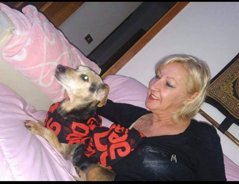 Daniela Varveri vogliosa in cerca di bei maschioni e tante coccole nel letto . Faccio ottimi pompini e seghe scrivetemi in tanti