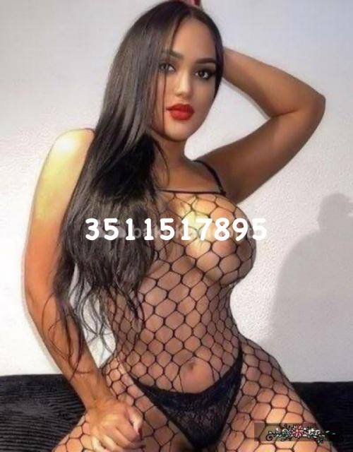 FABRIANO -APPENA ARRIVATA - MAI VISTA IN CITTA REGINA DELLA POMPA LIBERA BELLA FIGONA TUTTA D''LECCARE.(( 69, LATO B SQUIRTING STRAPON