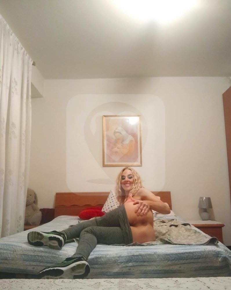 TRANS LUDOVICA ITALIANISSIMA E FRIULANA MOLTO CALDA E PORCA