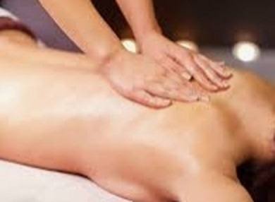 Massaggi di benessere per donne interessate