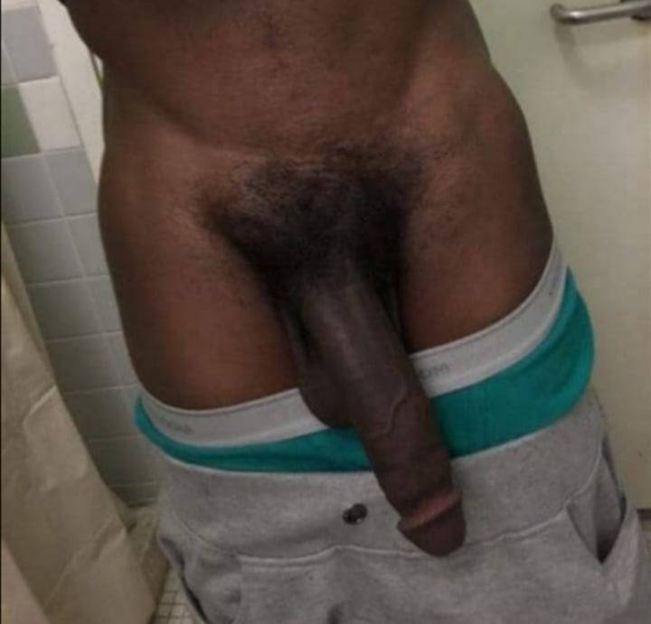 Sono ragazzo di colore mi cerca donne per sesso sul video chiamata gratuita sola donne non uomo 