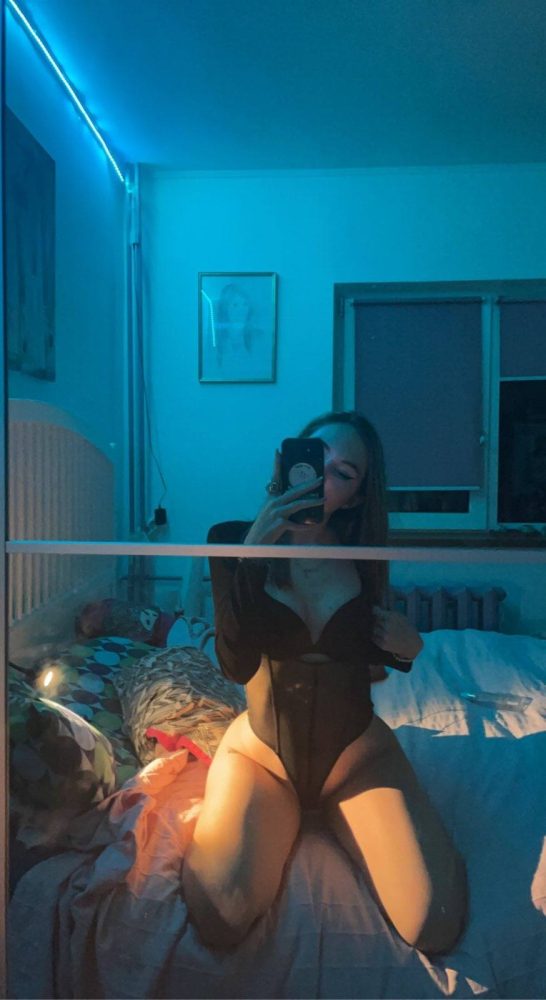 🌺€🌺Il mio telegramma @Monica2_5Amore 💌 Sono una escort disponibile per incontri sessuali💘€💝
