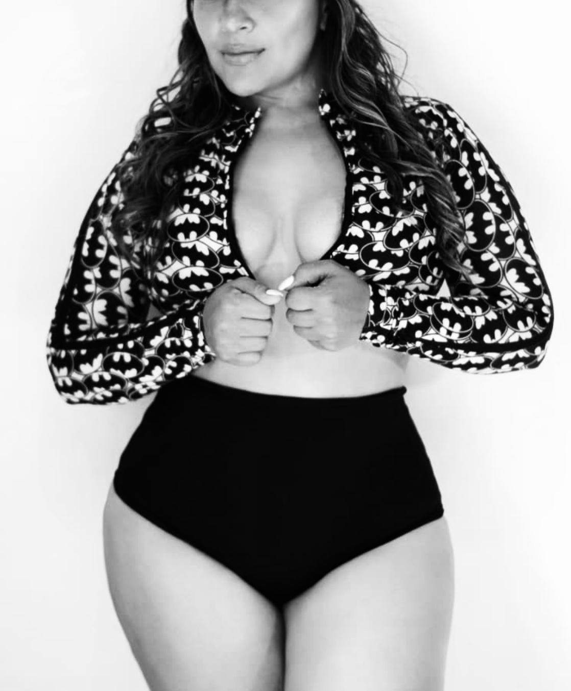 JULIANA "(UN CORPO PERFETTO TUTTO DA CONOSCERE E GUSTARE SENZA LIMITI)".