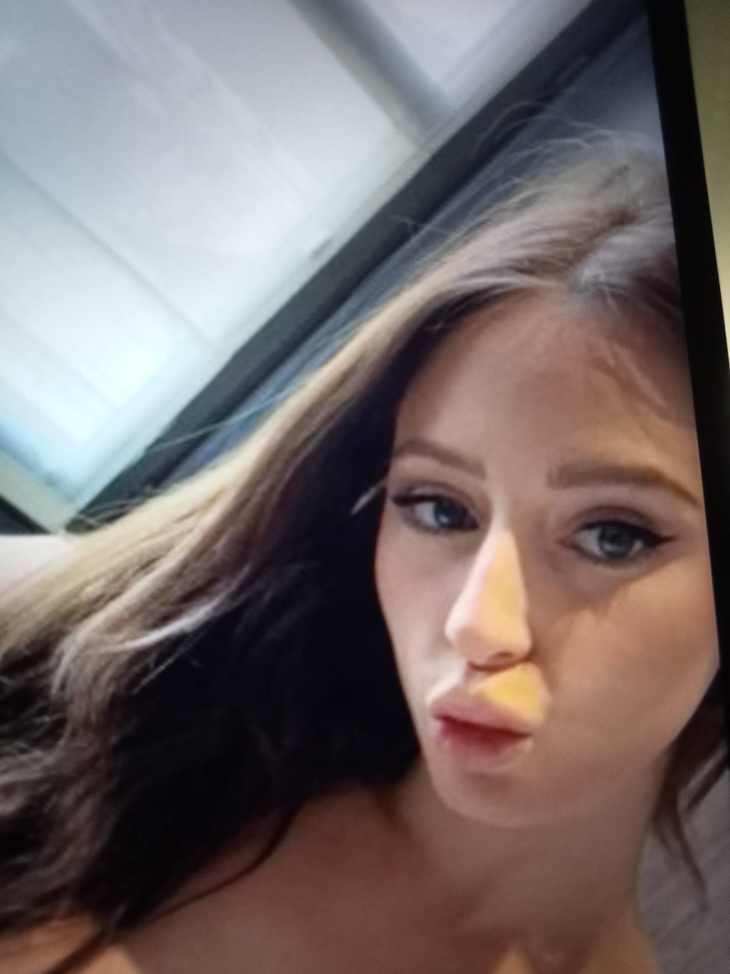 Ciao sono Cinzia una escort siciliana amante del sesso con me ce serietà foto reale e nessun inganno ti aspetto