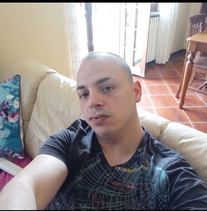 Ciao sono jonatan Modica gay passivo scrivetemi in tanti