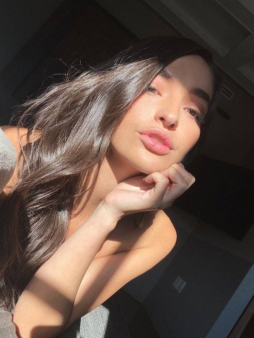 ❤️❤️I offer anal services, fellatio with a condom, massage and doggy style, natural fellatio and foreplay. Cunnilingus, fellatio/deep throat/vaginal/a