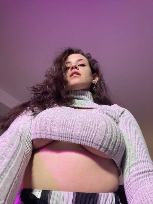DOLCE E ADORABILE 🤩 🥰.VI ARRIVERÒ O MI ARRIVERÒ A CASA MIA O IN UN HOTEL ❌FOTO REALI❌🔞SONO DISPONIBILE TUTTA LA NOTTE