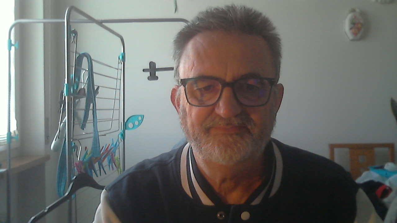 cerco fica da mangiare, no forzature con calma e un prosecco o un caffè